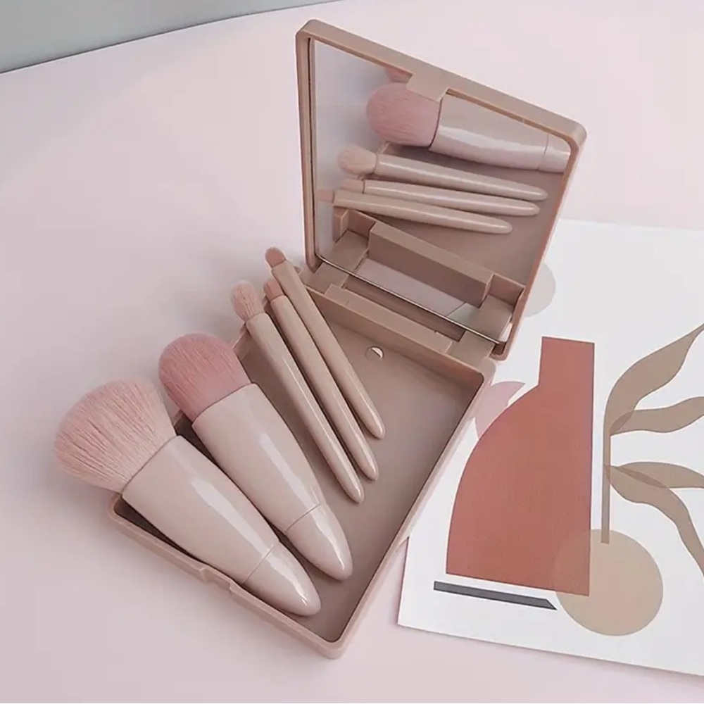 5-Piece Mini Travel Makeup Brush Set with Mirror